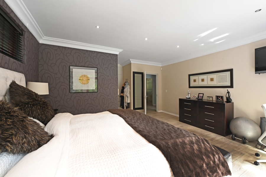 To Let 4 Bedroom Property for Rent in Constantia Western Cape